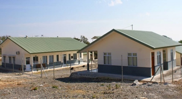 Postu Saude ne'ebe lokaliza iha Suku Builalae, Postu Administrativu Ossu, Munisipiu Vikeke. Fotio:Domingos Gomes.