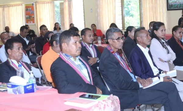 Funsionáriu SEKoop Na'in 27 Tuir Formasaun Lideransa