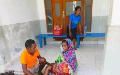 Pasiente Rosa Cardoso Partus de’it iha Odamatan Postu Saude Barique. Foto:Media Sosial.