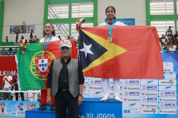 Prezidente Repúblika foto hamutuk ho Atleta Taekwondo Timor-Leste ho Portugal. Foto: INDEPENDENTE.