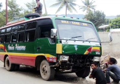 Transporte publiku diresaun Dili-Same. Foto:Dok/INDEPENDENTE.