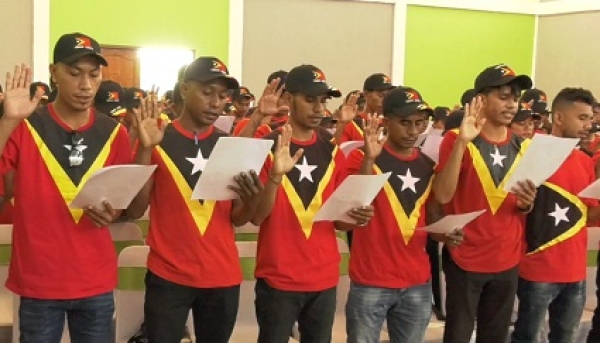 Traballador na'in 86 ne'ebe atu ba servisu iha Australia, halo juramentu iha Salaun Timor Lodge, Komoro, (29/09/23). Foto:INDEPENDENTE.