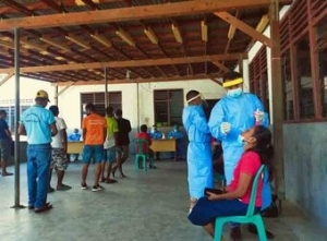 Teste swab ba komunidade sira. Foto:Dok/Independente.