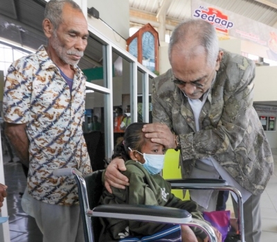Prezidente Repúblika, José Ramos Horta fó apoiu ba Lidia dos Santos, ho idade tinan 11, atu hala’o tratamentu saúde iha Siloam Hospital Semanggi, Jakarta, Indonezia. Foto:INDEPENDENTE.