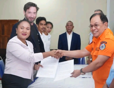 Autoridade Protesaun Sivil (APS) ho ajénsia Similie asina akordu haforsa sistema alerta sedu iha Timor-Leste. FOTO: APS