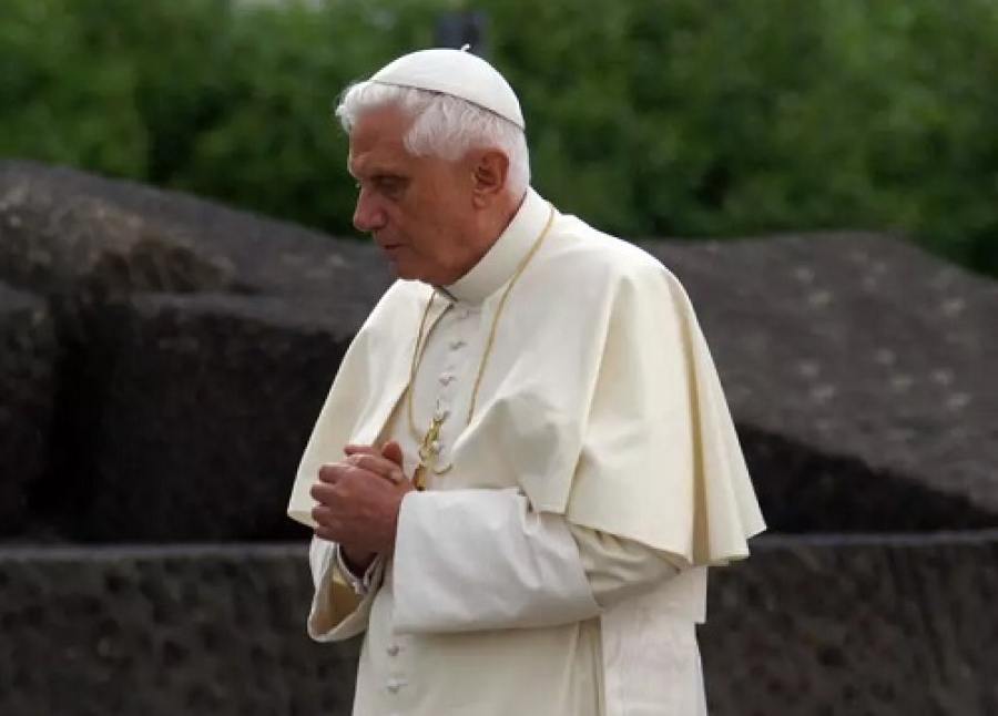 Amo Papa Bento XVI. Foto: Google.