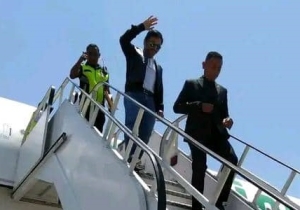 Boxista Legendáriu Manny Pacquiao husi Filipina to&#039;o ona iha Timor-Leste iha oras 11:58 OTL ho Aviaun Citilink iha Aeroporto Internasionál Nikolao Lobato Comoro. (28/09). Foto:Media Sosial.