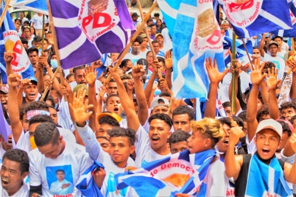 Militante no apoiantes ba Kandidatu Prezidente Repúblika ba Periodu 2022-2027 ho Númeru Sorteiu 16, Mariano ASSANAMI Sabino Lopes, iha ambitu hala'o komisiu ba dala 13 iha Munisípiu Baucau iha Arredores Eskola Primária Katólika São Domingos Sávio Vila Antiga Baucau. Domingo, (13/03). FOTO:INDEPENDENTE/Jónio da Costa.