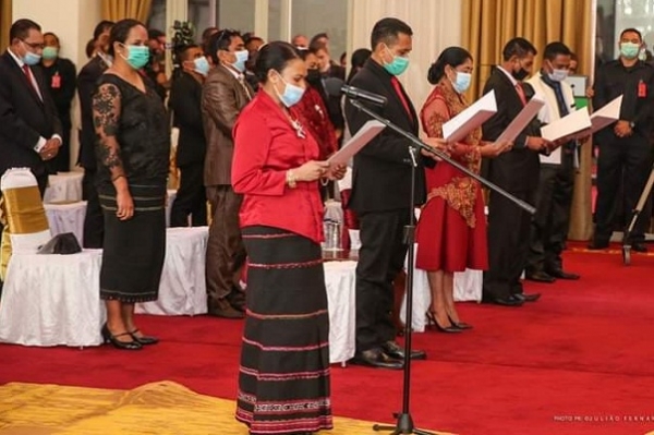 Membru VIII Governu ne'ebe foin hetan posse.  