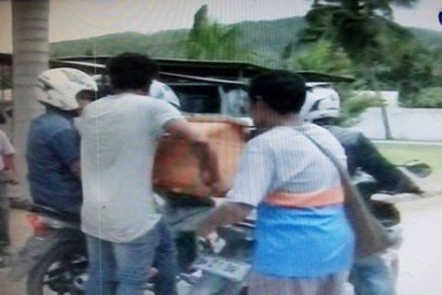 Hearse Strike Forces Corpses To Be Carried by Motorbike 