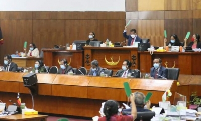 Deputadu sira iha Parlamentu Nasional aprova estensaun estadu emerjensia ba dala-19. Foto:INDEPENDENTE.