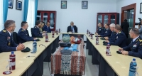 Komandante Jeral Guarda Nasionál Repúblicana (GNR), Tenente Jeneral Rui Alberto Ribeiro Veloso, hamutuk ho Embaixador Portugál iha Timor-Leste, Manuela Bairos, no Ministériu Interior (MI) Francisco Guterres, hala&#039;o reuniaun ho Primeiru Ministru (PM) Kay Rala Xanana Gusmão, hodi koalia kona-ba kolobarasaun atu hadi&#039;a di&#039;ak liu tan servisu PNTL iha futuru. Palasiu Governu, Dili, Tersa (25/03/25). Foto:Media GPM.