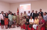 Hafoin remata formasaun iha Salaun Tower Fatuhada, Feto lideransa konsellu suku foto hamutuk ho Sekretaria Estadu Igualdade, Elvina Sousa Carvalho, (20/06/24). Foto:INDEPENDENTE.