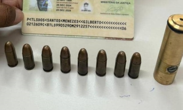 Munisoens ne'ebe sidadaun nain rua  lori tama no sai husi Fronteira. Foto:INDEPENDENTE/Domingos Gomes.