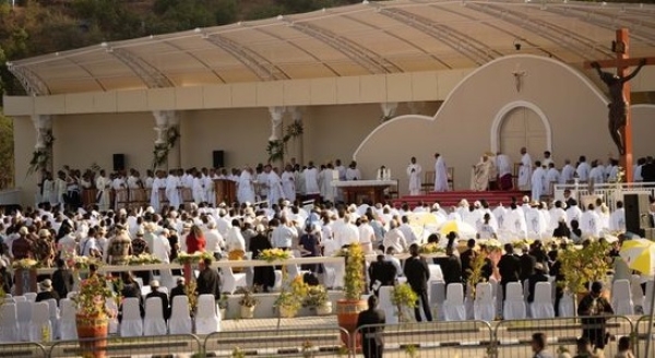 Momentu misa iha Tasi-Tolu ne'ebe prezide husi Santo Papa Francisco iha loron 10 fulan-Setembru 2024. Foto:Dok/INDEPENDENTE. 