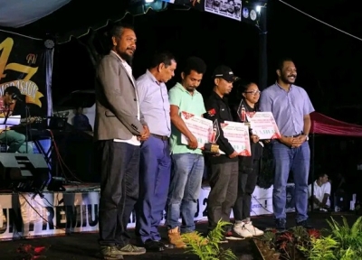 Manan na&#039;in husi media tolu, hanesan Media INDEPENDENTE, Media Lafaek News Online no mos GMNTV, hasai foto Ministru Prezidensial Konsellu Ministru, Fidelis Leite Magalhães, Vise MAE, Lino de Jesus Torezão no mos Konselleiru CNC, Xisto dos Santos. Foto:INDEPENDENTE.