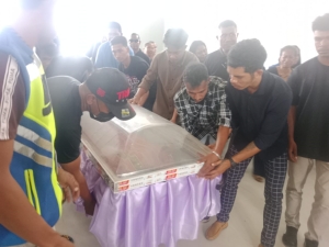 Familia, Komunidade Media,  Konsellu Imprensa, Asosiasaun Jornalista sira simu Mate-isin Jornalista Senior, Otelio Ote iha Aeroportu Internasional Prezidente Nicolau Lobato, Komoro, Kuarta (29/04). FOTO:  Agustino Gama