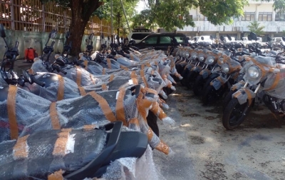 Motorizada sira ne&#039;ebe Ministeriu Edukasaun sei distribui ba eskola Ensinu Báziku sira iha teritoriu tomak. Foto:INDEPENDENTE.