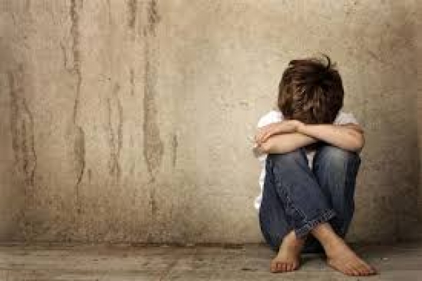 Ilustrasaun Labarik Triste