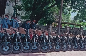 Motorizada ne&#039;ebe MSSI oferese ba tekniku sosial sira iha munisipiu. Foto:Agustino/INDEPENDENTE.