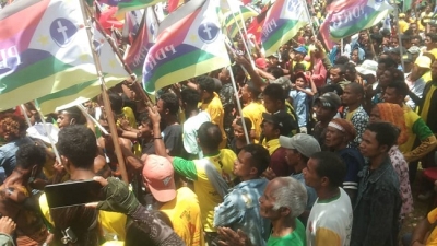 Militante no apoiantes iha Mini Kampaña  Kandidatu Prezidente Republika Anacleto Bento Fereirra iha Suku Malu-Ubu, Postu Administrativu Hauba, Munisipiu Bobonaro, Sabdu (12/3). Foto Saturnina da Costa/Independente.