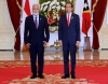 Prezidente Repúblika Indonézia, Joko Widodo (Jokowi) foto ho Primeiru-Ministru, Kay Rala Xanana Gusmão hafoin remata enkontru bilaterál hodi deskute komprimisiu Indonézia kontinua apoiu rekursu umanu no ekonomia Timor-Leste (TL) hodi hola parte nu’udar  membru Association of Southeast Asian Nation (ASEAN). Foto:Media GPM.